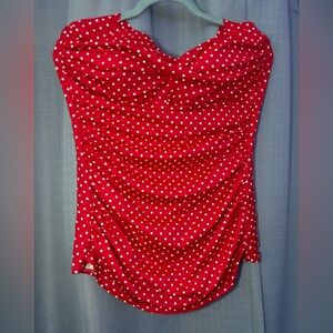 Women’s bathing suit